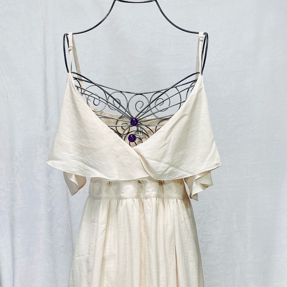 Dra Los Angeles off the shoulder cream dress